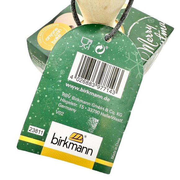 The Pioneer Woman Gingerbread Cookie Recipe Kitchen Towel Set plus Cookie Stamps - Picture 4 of 8